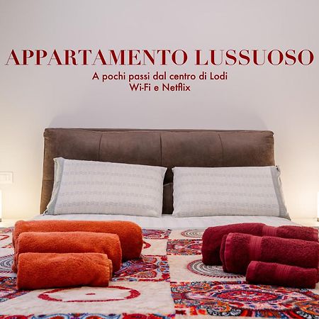 Appartamento Lussuoso Lodi Exterior foto
